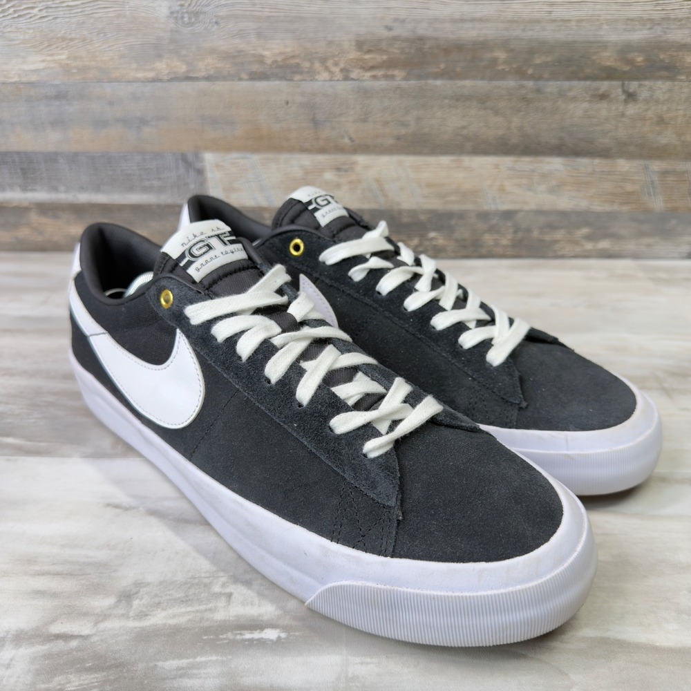 Nike SB Zoom Blazer Low GT Mens Size 12 Skateboard Shoes DC7695-002 Black White
